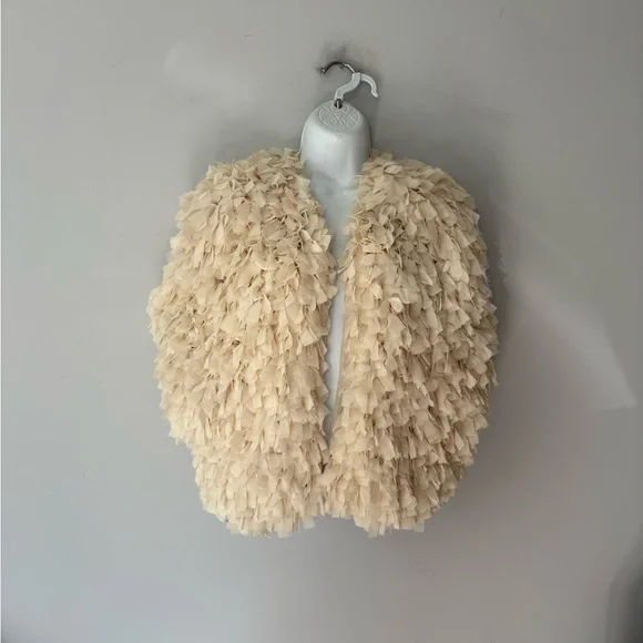 H&M Cream Ruffled Shrug Jacket - Picture 2 of 9